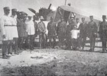 اولین هواپیمایی که در مهرآباد فرود آمد