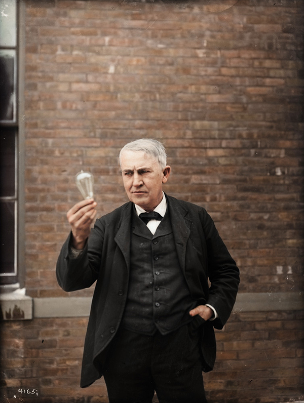 توماس ادیسون در نیوجرسی. سال ۱۹۱۱