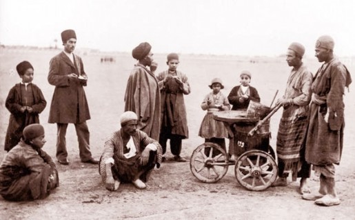بستنی فروشی در دوران قاجار/عکس