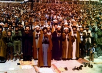 دو عکس قدیمی از نمازجمعه رهبر انقلاب