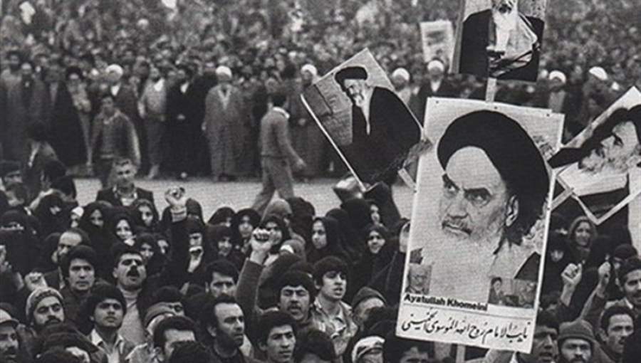 اوضاع اجتماعی و سیاسی ایران در بهمن 57