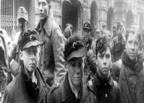 سربازان نوجوان آلمانی مدافع برلین+ عکس