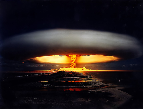 روایت انیشتین از تولید بمب اتمی