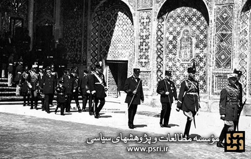 رضاخان چگونه از خزانه داری بودجه می گرفت؟