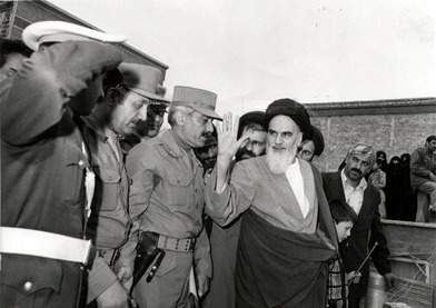 تصاويري از پيوند امام با ارتش
