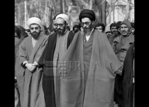 اولین نماز جمعه انقلاب اسلامی