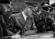 هیتلر در اتاق جنگ