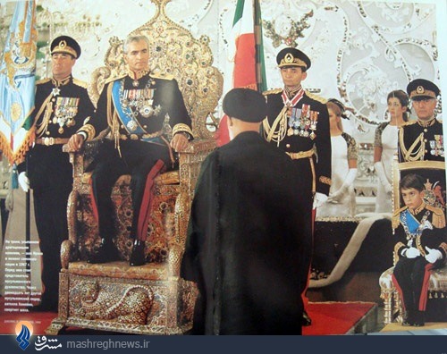 عکس/ آخوند درباری