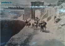 یک عکس بسیار قدیمی‌ از دروازه قرآن شیراز