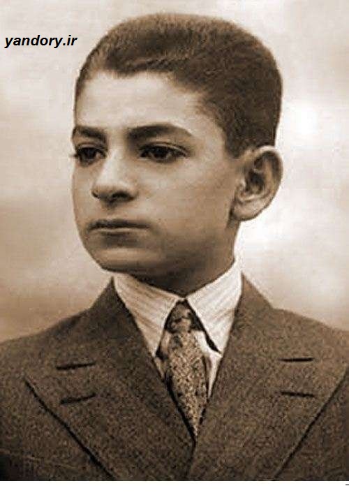 محمدرضا پهلوی در سنین نوجوانی