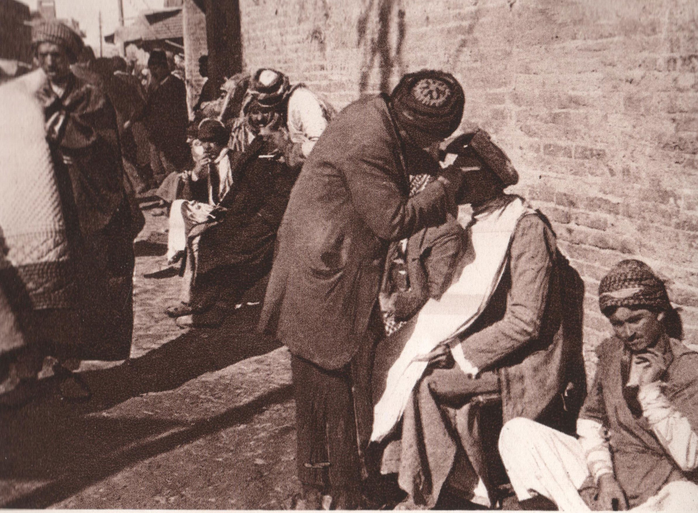 عکس/سلمانی دوره گرد سال 1300