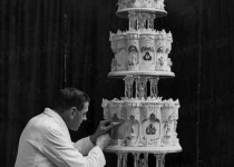 عکس/کیک مراسم ازدواج یک ملکه