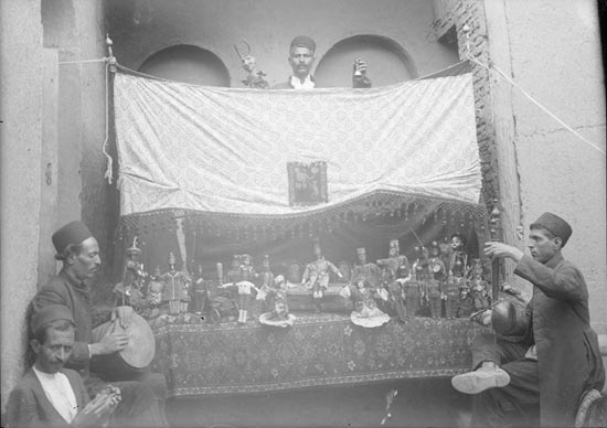 عروسک گردانی در دوران قاجاریه