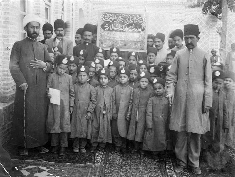 عکس/معلمان و شاگردان قدیم