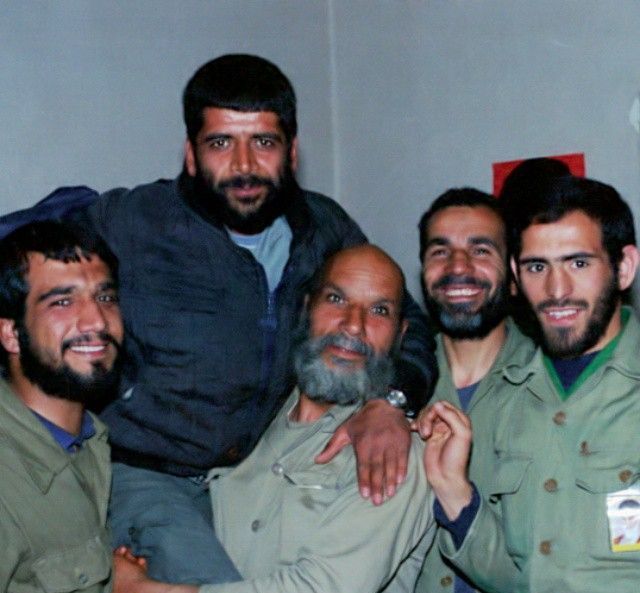 عکسی خاطره انگیز از حاجی بخشی