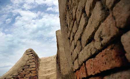 دیوار گرگان سومین دیوار تاریخی جهان/ عکس