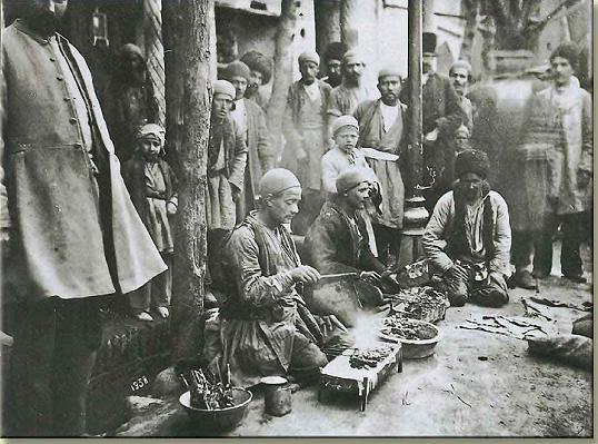 سیری در غذافروشی‎های دوره‎گردِ قجری