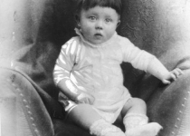 کودکی آدولف هیتلر/عکس