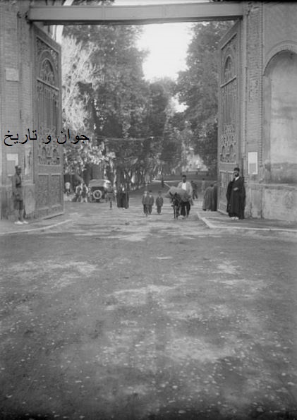 سردر باغ ملی در عصر قاجار/عکس