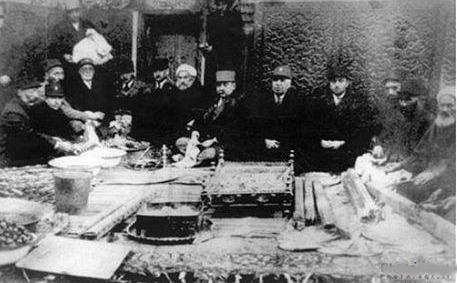 عکس قدیمی از خادمین امام رضا (ع)