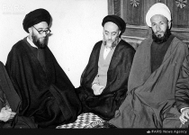 آیت‌الله غفاری در کنار علامه طباطبایی + عکس