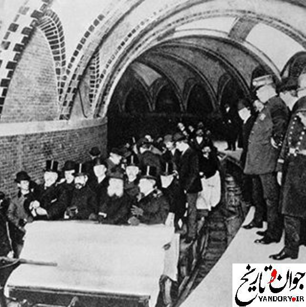 اولین مسافران متروی نیویورک/عکس
