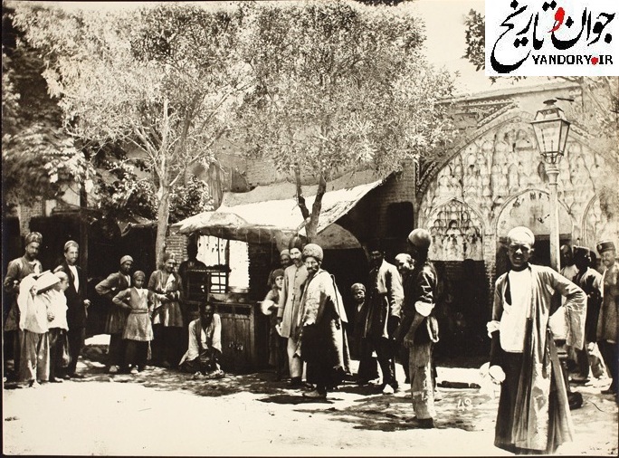 کسبه و مشتریان قاجاری /عکس