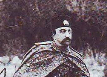 وقتی ناصرالدین شاه اولین عکس سلفی در ایران را می گیرد+عکس