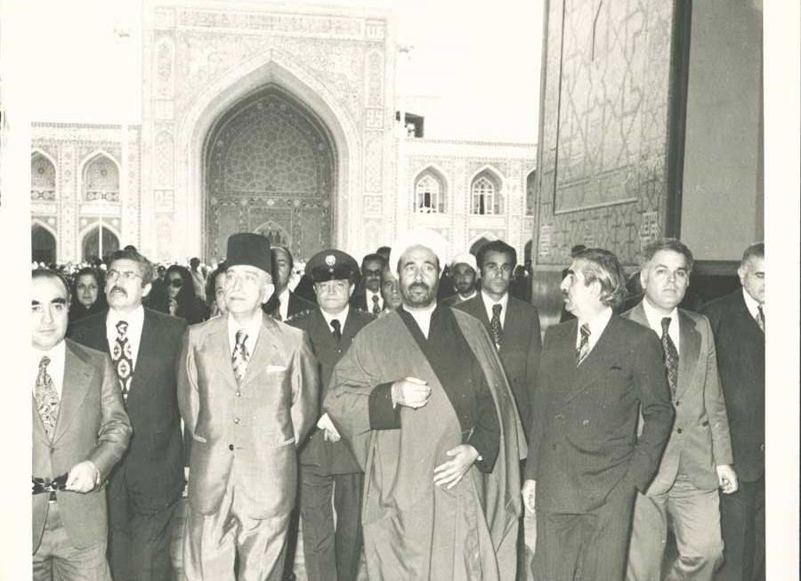 وزیر خارجه ترکیه در حرم مطهر امام رضا (ع)