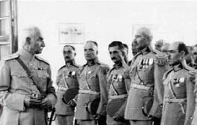 جمعی از سربازان وظیفه در اوایل دوره پهلوی