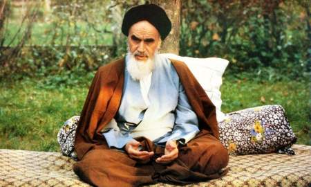 رهبری منحصر به فرد امام خمینی