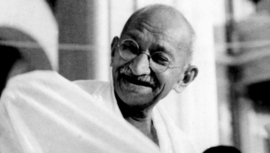 سیاست خشونت پرهیزی آموزه ای از گاندی