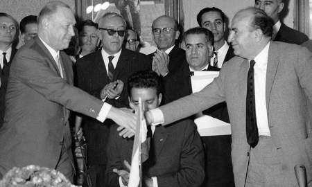 ادامه روابط در راستای سیاست همزیستی مسالمت‌آمیز