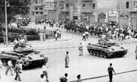چرا کودتا در 25 مرداد شکست خورد؟