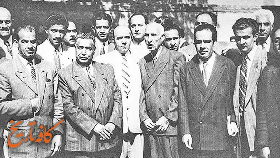 از تحصن دربار تا ملی شدن نفت از تحصن دربار تا ملی شدن نفت