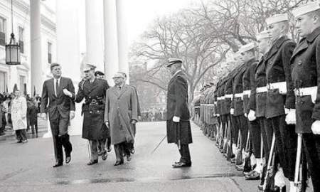 ریشه‌های تاریخی و تحولات معاصر تنش آمریکا و ونزوئلا