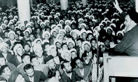 پارادوکس استقلال و تصویب لایحه کاپیتولاسیون