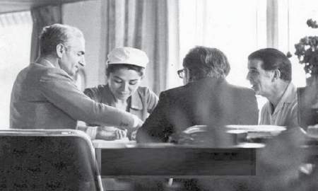 دستگاه تبلیغاتی پهلوی دوم و ضدیت با اسلام